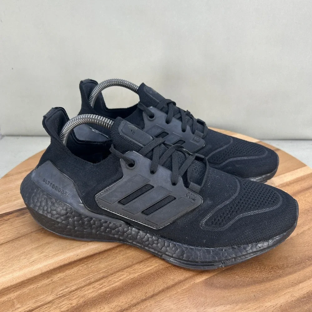 Adidas Ultraboost 22 Core Black Running Shoes GX5587 Womens Size 9 Cushioned